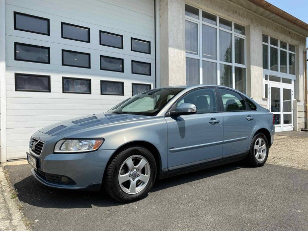 Volvo S40 1.8 Kinetic Chameleon Blue - 132 ezer...