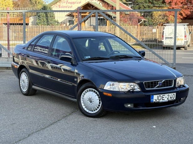 Volvo S40 1.9 D Classic (Limited) Plus Magyaror...