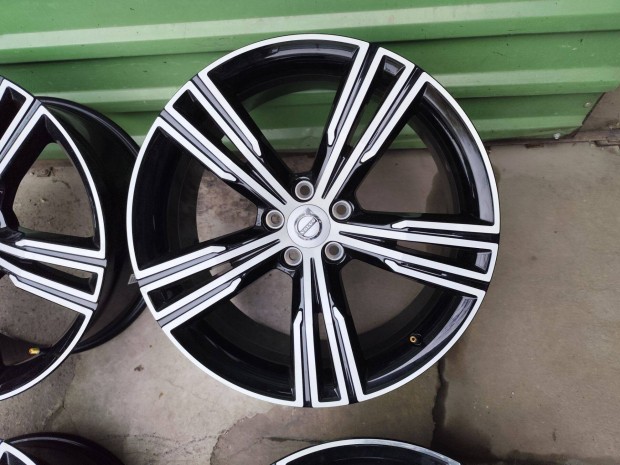 Volvo S40 S60 V60 xc40 XC60 gyári alufelni 5x108 19"
