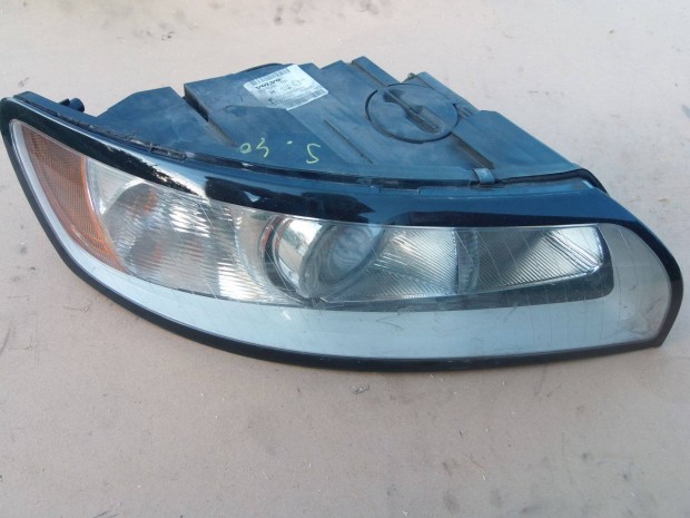 Volvo S40 V50 jobb első lámpa halogén 2008-2013