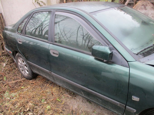 Volvo S40, V40 bontott ajt�k elad�