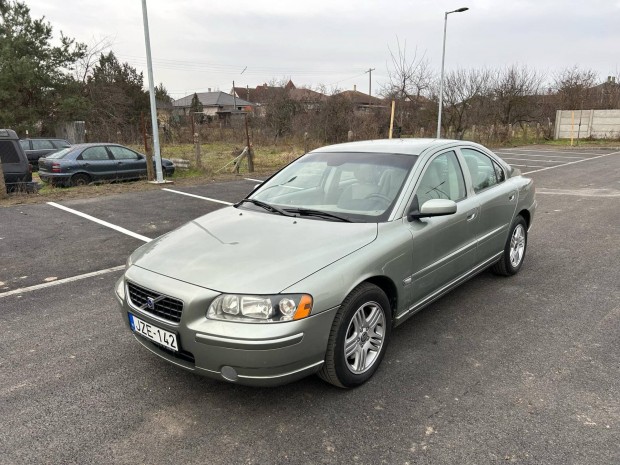 Volvo S60 2.4 D5 Kinetic