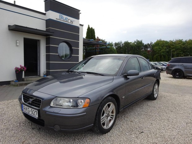 Volvo S60 2.4 D Kinetic Megbizható Takarékos Di...
