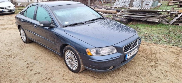 Volvo S60 2.4 D Momentum Azonnal Vihet Manul...