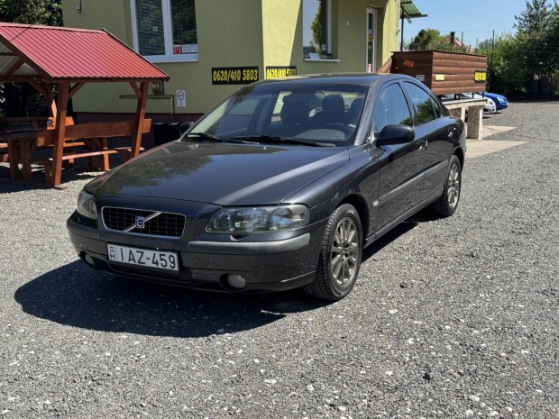 Volvo S60 2.4 R sor 5 benzin