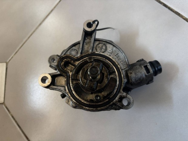 Volvo S60 II V60 XC60 2.0 D3 2.4 D5 vkuumpumpa 31375107