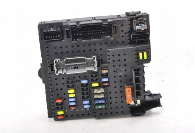 Volvo S60 I V70 II biztosítéktábla REM modul 30786646