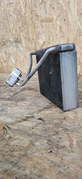 Volvo S60 S80 98- M�szerfal kl�ma klima p�rologtat� radi�tor 2494