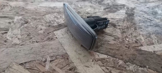 Volvo S60 S80 V70 98- Bal oldals� index ir�nyjelz� villog� b�ra 2506