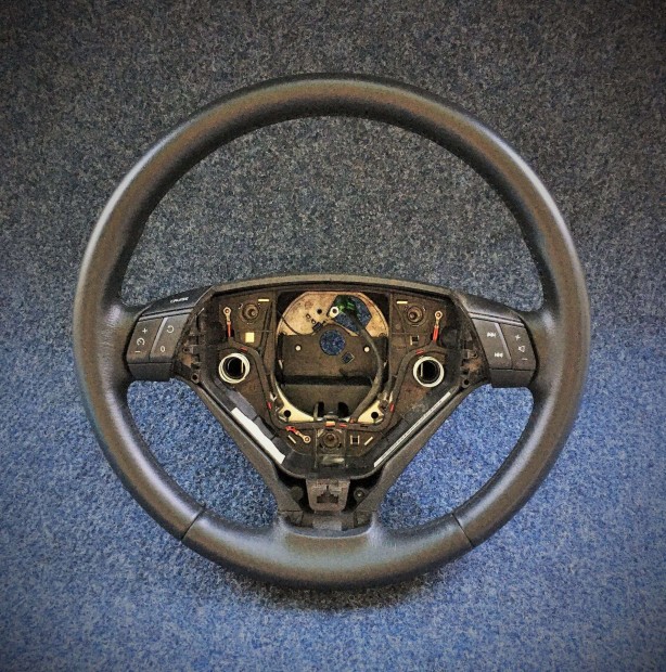 Volvo S60 S80 XC70 V70 .hibtlan fekete br kormny,.30000ft