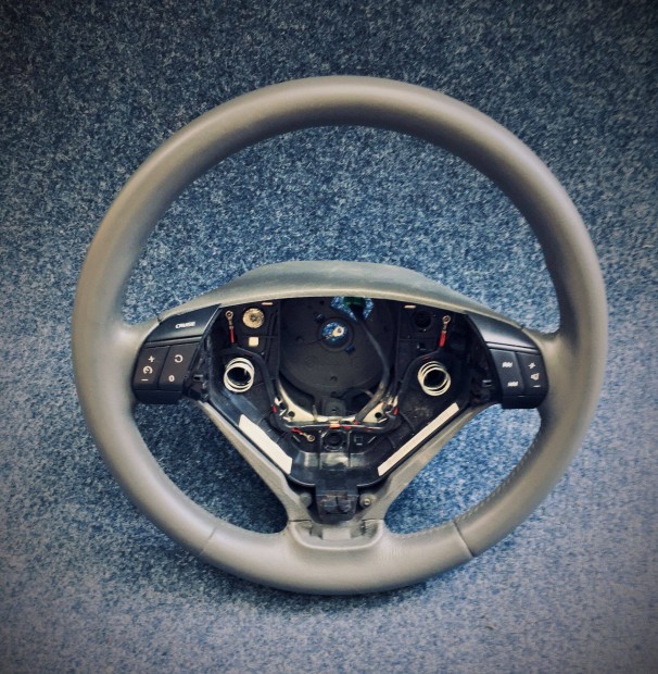 Volvo S60 S80 XC70 V70 .hib�tlan sz�rke, fekete b�r korm�ny. Bp/posta