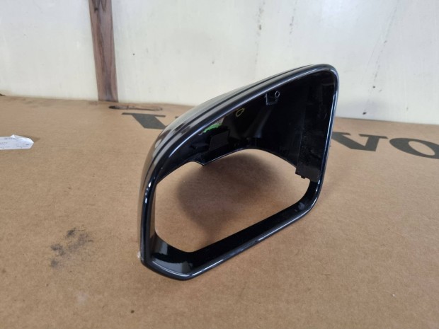 Volvo S60 V60 S90 V90 2017- bal tkr burkolat 39849786