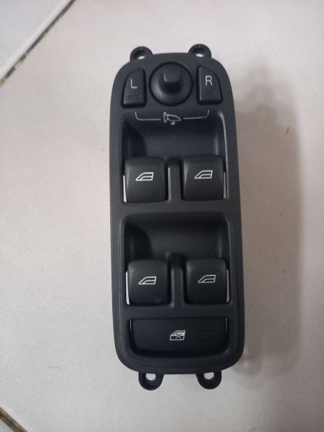 Volvo S60 V60 XC60 bal első elektromos ablakemelő kapcsoló 31334346