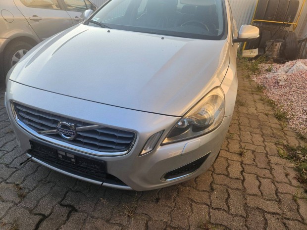 Volvo S60, V60 motorhztet,zrhd,srvd,lkhrt,xenon lmpa 2010-