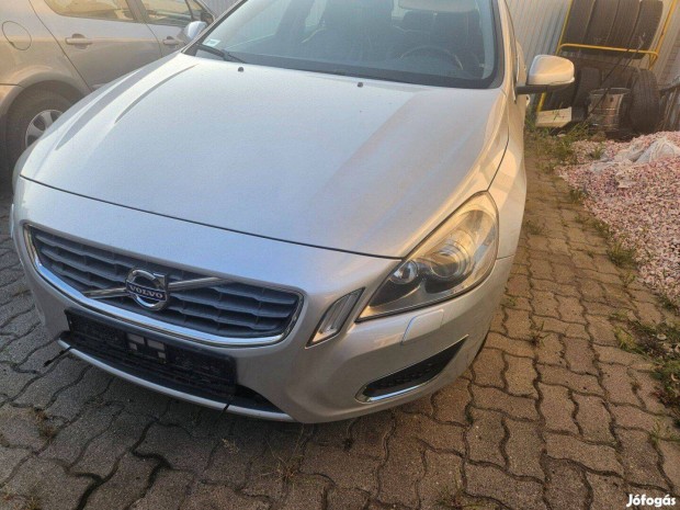 Volvo S60, V60 motorhztet,zrhd,srvd,lkhrt,xenon lmpa 2010-