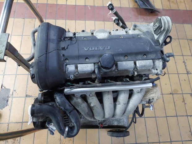 Volvo S60, V70, S80, XC70 komplett 2.4 benzin motor. B5244S