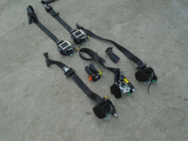 Volvo S60 biztons�gi �v garnit�ra 2010-2017-ig