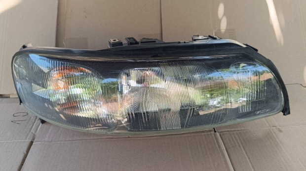 Volvo S60 első fényszóró