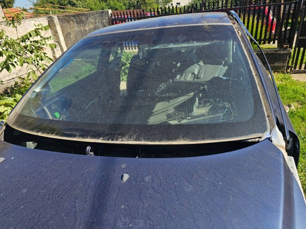 Volvo S60 első szélvédő. 2002-es évjárat. Hibátlan, kőfelverődés mente