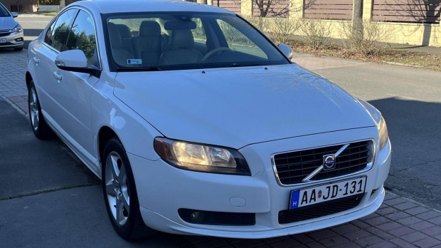 Volvo S80 2.5 T Momentum Geartronic