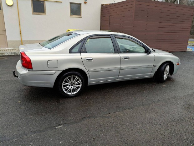 Volvo S80 T6 (272 LE, 2922 ccm) Summum elad�