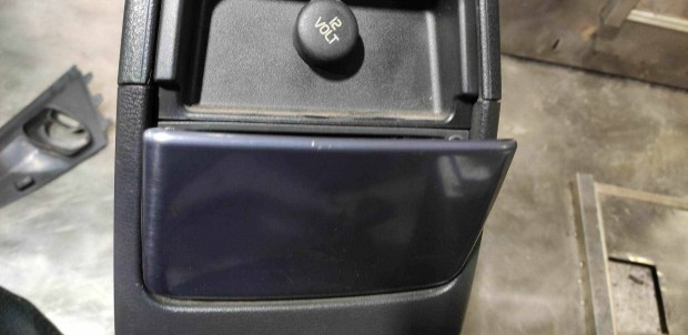 Volvo S80 hamu tartó hátsó