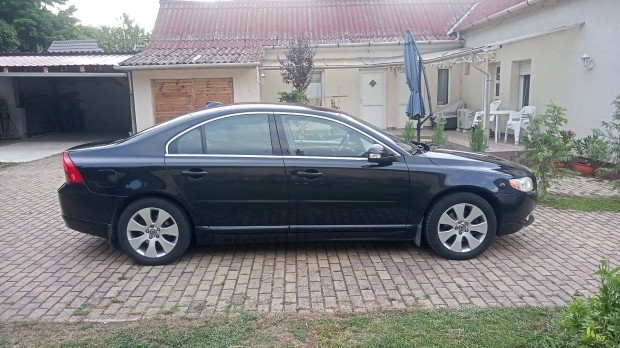 Volvo S80 tulajdonostól, friss műszaki, 4 téligumi felnin