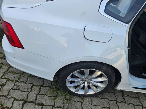 Volvo S90 komplett jobb hátsó negyed küszöbbel egyben! 2017-2024