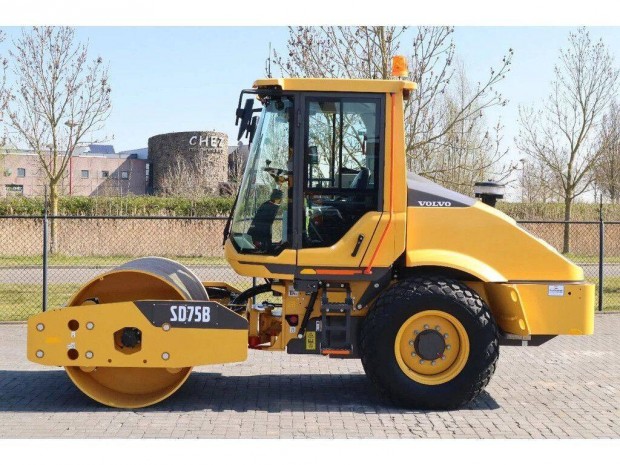 Volvo SD75B/ 2 zemra / 1 v garancia Lzing 20%-tl