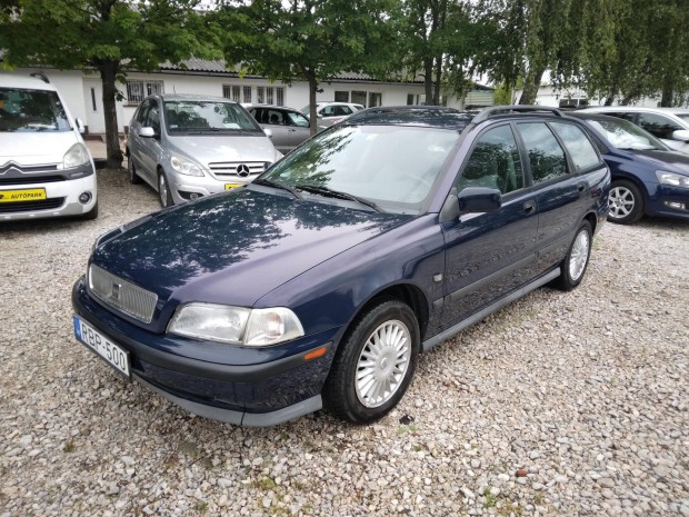 Volvo V40 1.8 142ekm!Klíma!Gyári aluszett!Kitűn...