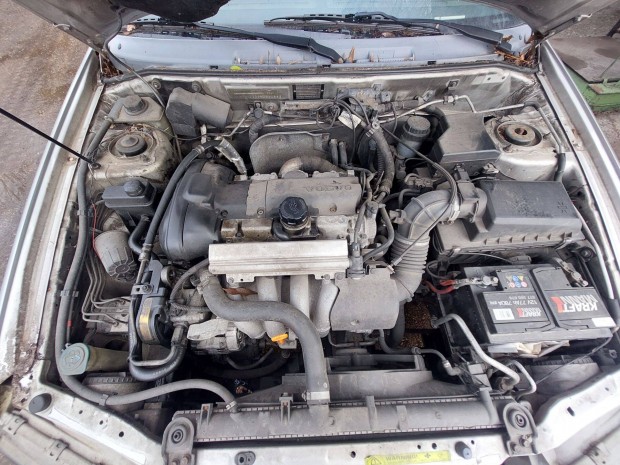 Volvo V40 1.8 komplett motor B4184S