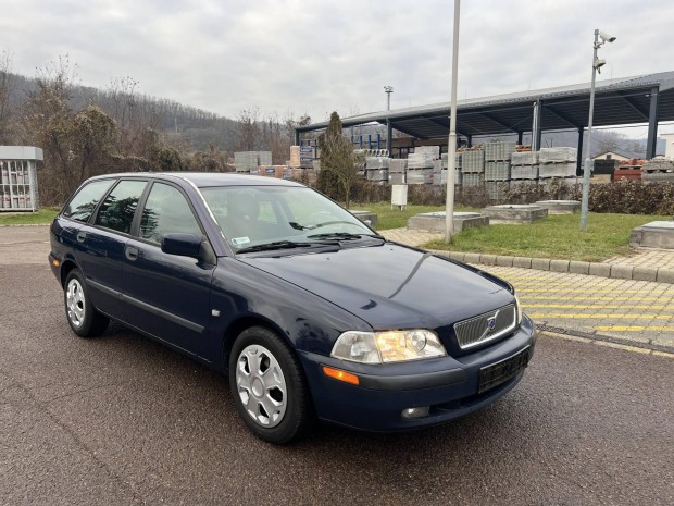 Volvo V40 1.9 D Szp s J!