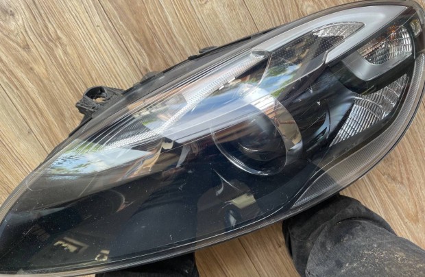 Volvo V40 2013 bal xenon fényszóró eladó