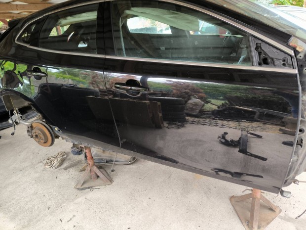 Volvo V40 2013-tól ajtók