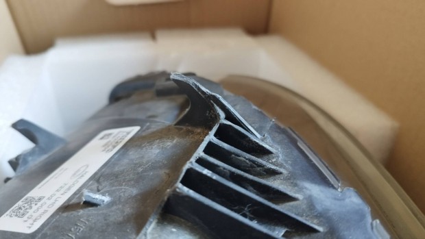 Volvo V40 2014 halogén jobb oldali fényszóró lámpa