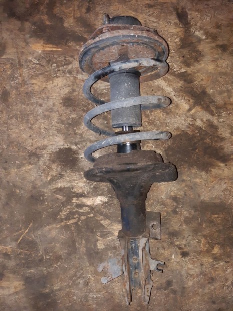 Volvo V40 Bal Els� Leng�scsillap�t� + Rug�