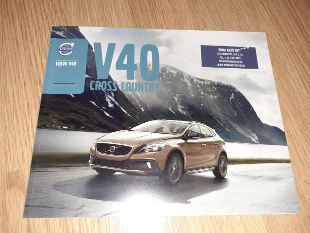 Volvo V40 Cross Country prospektus - 2013, magyar nyelv