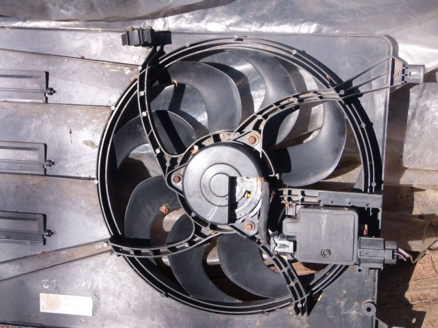 Volvo V40 D2 h�t�ventill�tor 2013-2016