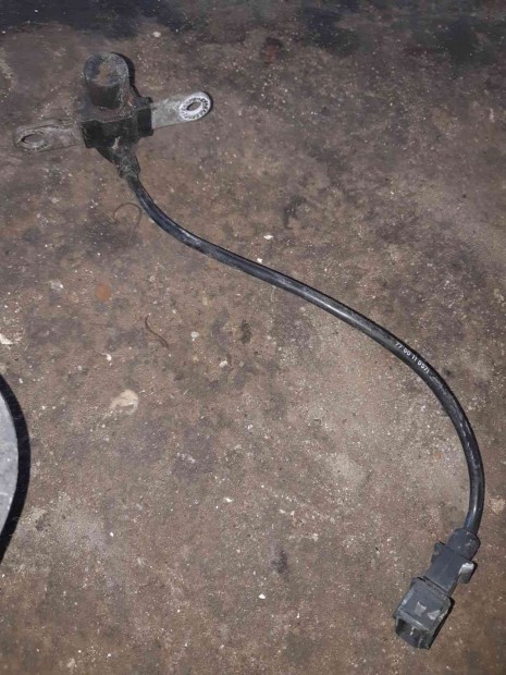 Volvo V40 F�tengely Jelad�