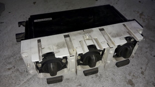 Volvo V40 F�t�skapcsol�