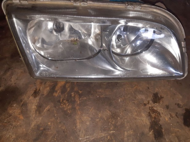 Volvo V40 Jobb Els� L�mpa / F�nysz�r�