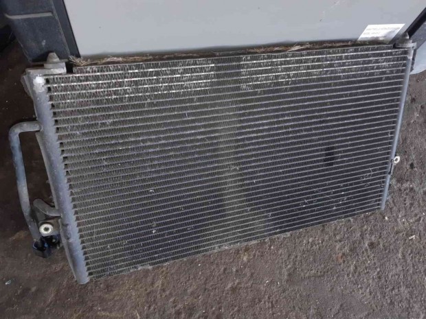 Volvo V40 Kl�mah�t� Radi�tor