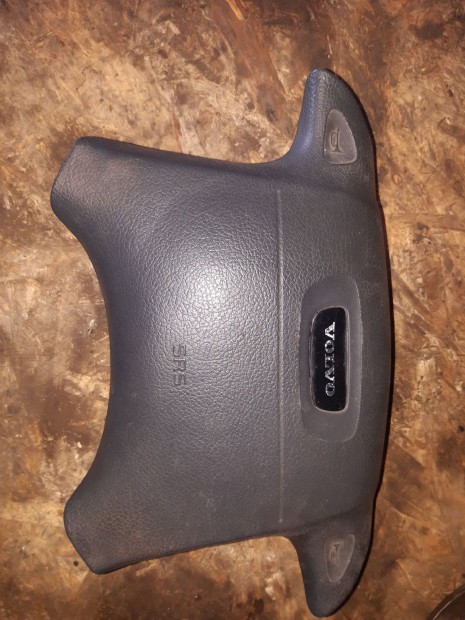 Volvo V40 Korm�ny L�gzs�k