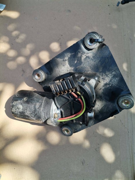 Volvo V40 S40 -04-ig els ablaktrl motor 0390241170