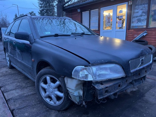 Volvo V40 (1997) 1.8i B4181S Alkatrszek #M2047