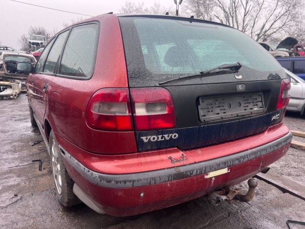 Volvo V40 (1999) 1.8i B4184S Alkatr�szek #M3608