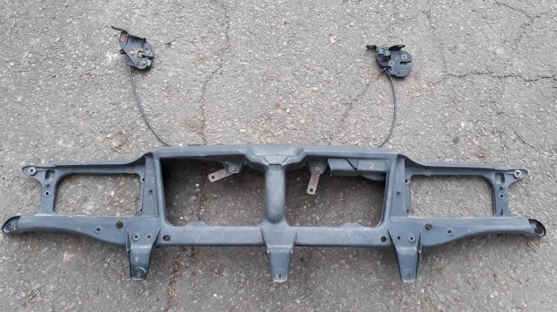 Volvo V40 bontás alkatrész alkatrészek