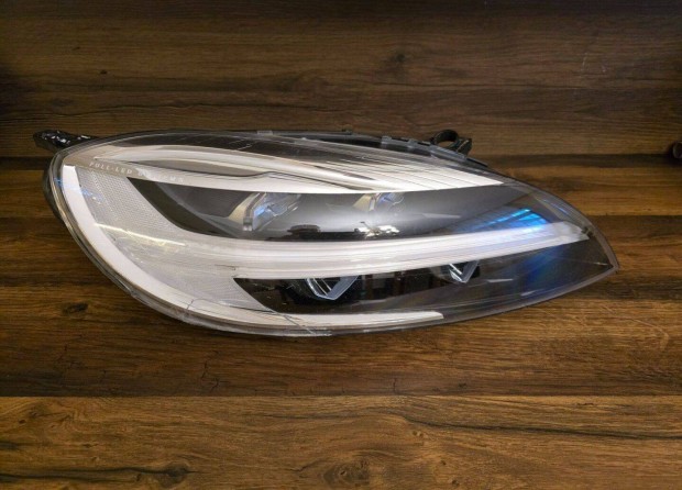 Volvo V40 jobb oldali kanyarkövető full led fényszóró 31420444 Zkw1049