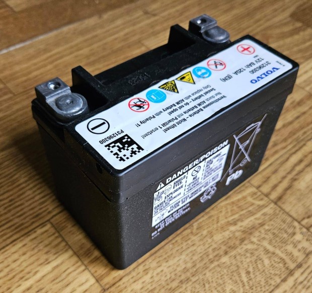 Volvo V40 start-stop segedakkumlator