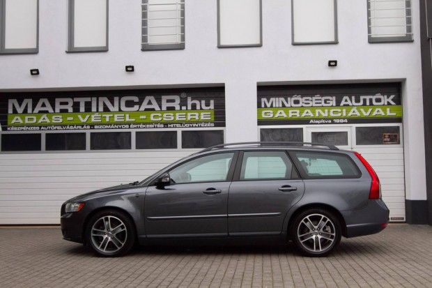 Volvo V50 1.6 D Drive Kinetic Sport Titanium Gr...